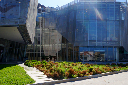 LAU LIBRARY & CENTRAL ADMINISTRATION BUILDING
